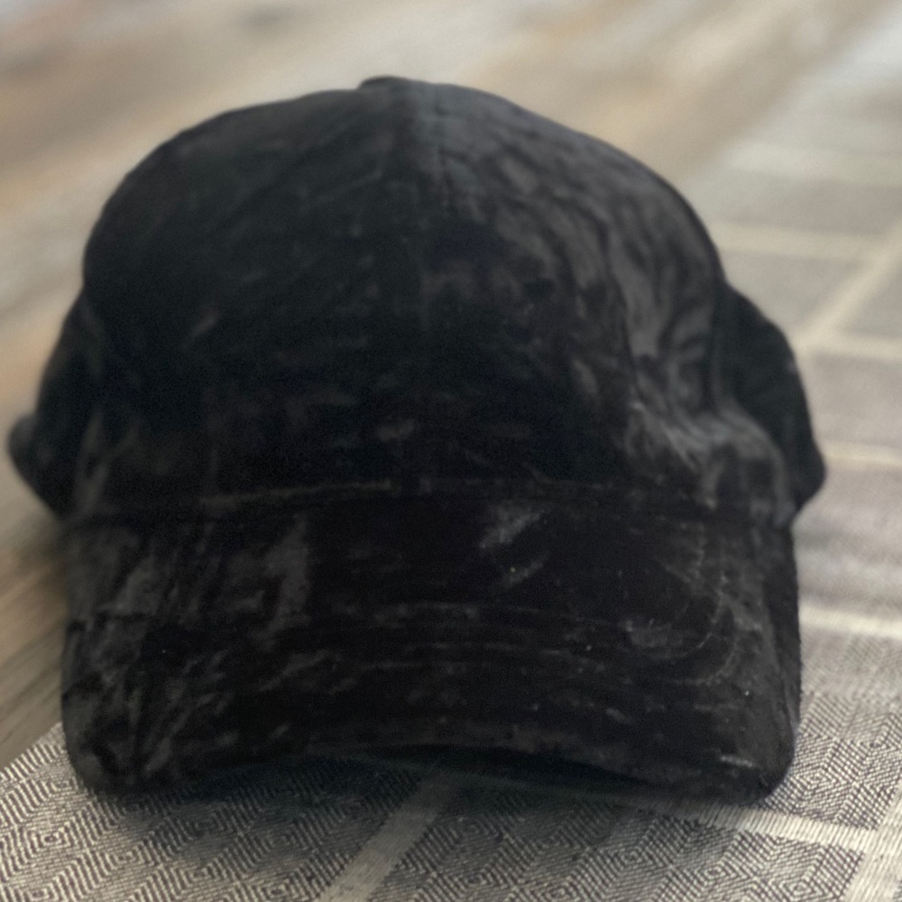 BCBG Black Crushed Velvet Adjustable Baseball Cap - Picture 4 of 5